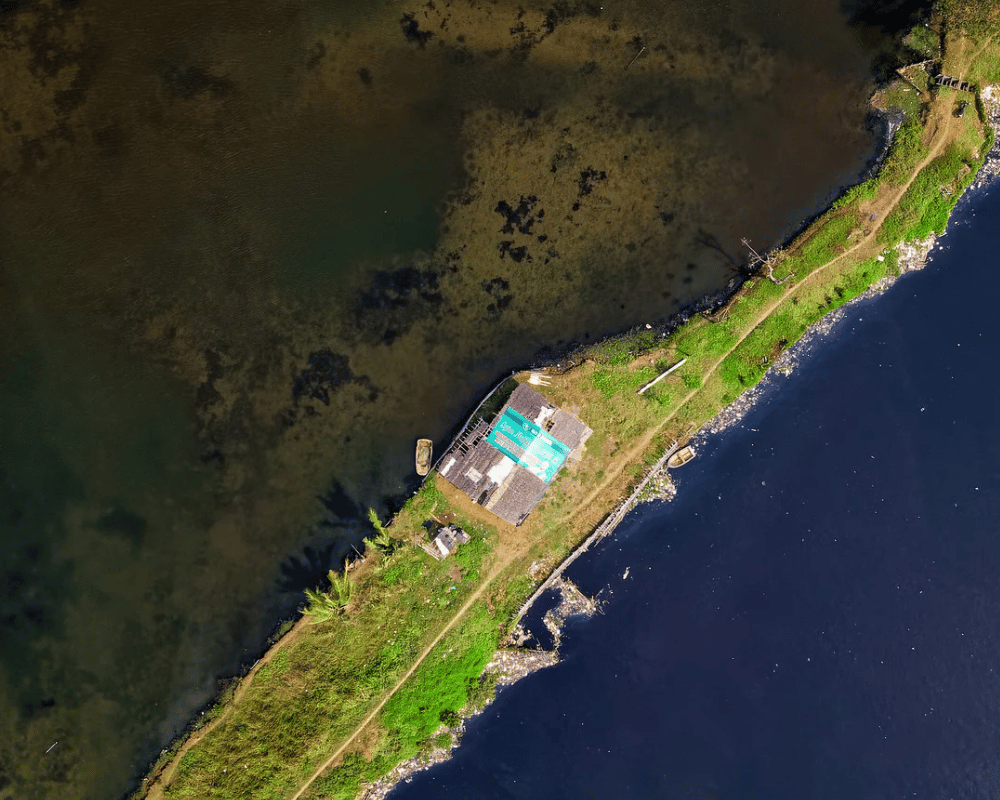 Application qui montre votre ville par satellite